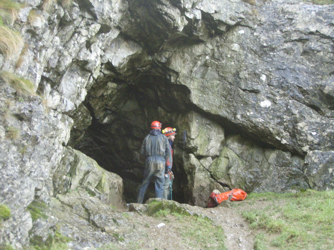 cave tours derbyshire